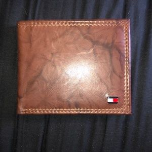 Tommy Hilfiger wallet